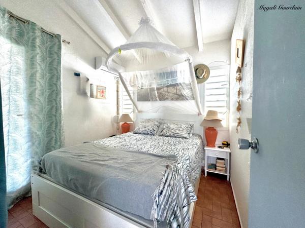 EXCLUSIVITÉ – A VENDRE APPARTEMENT MEUBLE, PIED A TERRE IDEAL A SAINT FRANCOIS