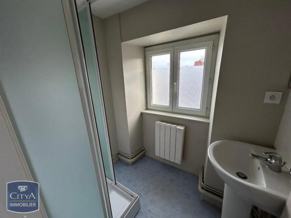 Appartement à louer 2 pièces 29.31m² Laval (53000)