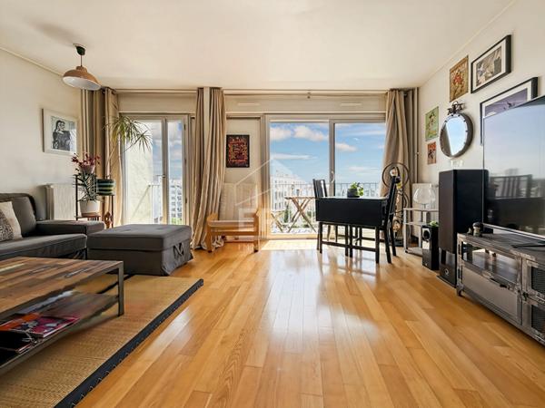 Appartement Montreuil 3 pièce(s) 65.57 m2 avec balcon, cave et parking