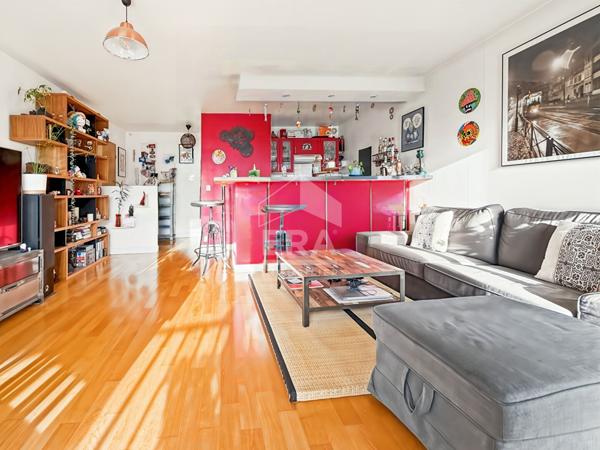 Appartement Montreuil 3 pièce(s) 65.57 m2 avec balcon, cave et parking