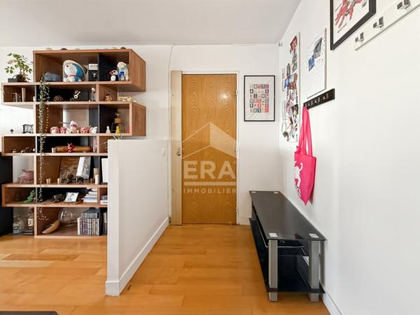 Appartement Montreuil 3 pièce(s) 65.57 m2 avec balcon, cave et parking