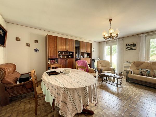 EXCLUSIVITÉ À ORANGE : Maison de plain-pied au calme avec grand garage !