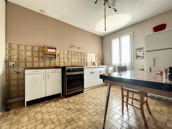 EXCLUSIVITÉ À ORANGE : Maison de plain-pied au calme avec grand garage !