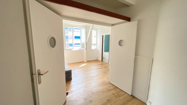 Buttes Chaumont, métro Botzaris, T2 de 36 m² avec ascenseur et cave 75019