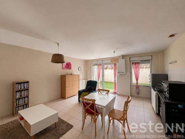 Appartement et terrasse privative - 2 chambres - 47m² - Hennebont centre.
