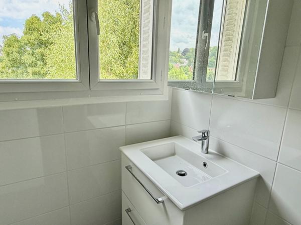 Appartement Chaville (92370) 3 pièces 72 m2 balcon garage cave vue sur jardin dernier étage