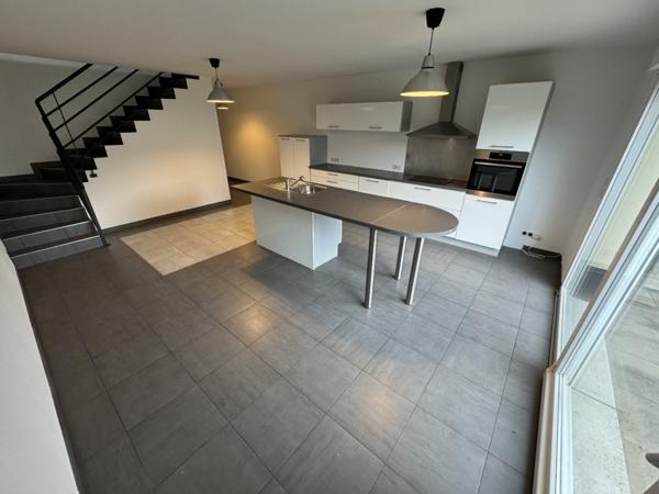 Maison contemporaine en triplex  141 m²  Uffholtz