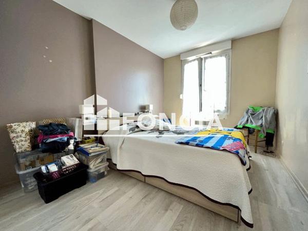 Location Appartement 4 pièces 71.7 m² - 46 RUE HENRI BARBUSSE Lyon 69008