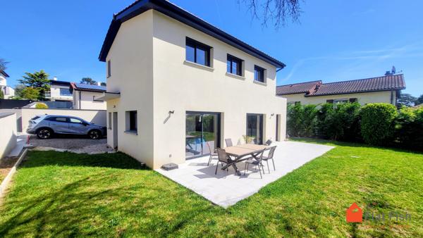 Caluire-et-Cuire (69300) Maison meublée de 6 pièces à Caluire-et-Cuire avec jardin