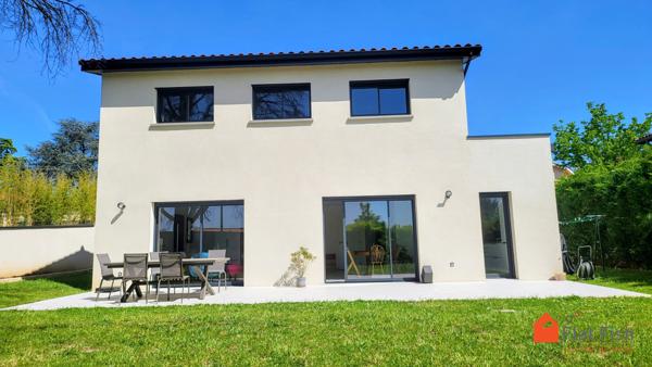 Caluire-et-Cuire (69300) Maison meublée de 6 pièces à Caluire-et-Cuire avec jardin