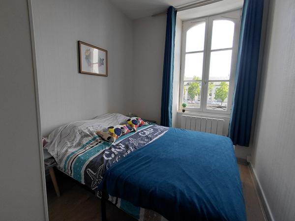 Appartement Laval 2 pièces face Mayenne, avec Parking privatif