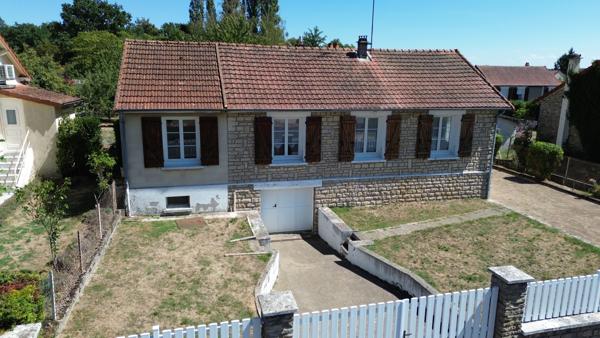 MAISON SUR SOUS-SOL