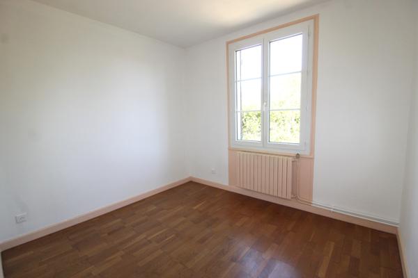 MAISON SUR SOUS-SOL