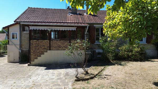 MAISON SUR SOUS-SOL
