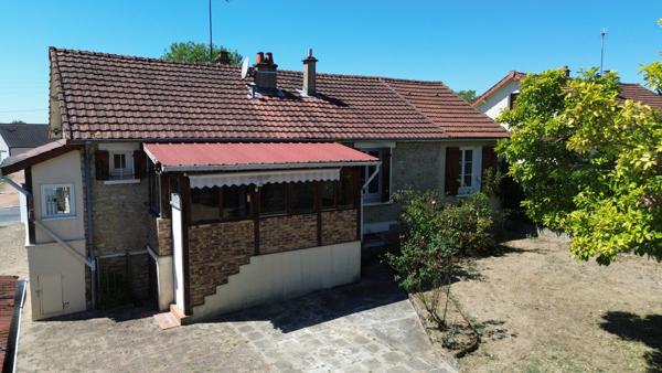 MAISON SUR SOUS-SOL