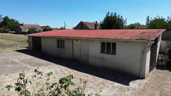 MAISON SUR SOUS-SOL