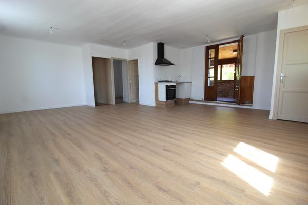 MAISON SUR SOUS-SOL