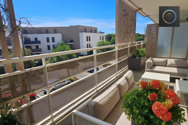 secteur SABINES, T2 DE 38 M2 terrasse de 15 m2 avec garage, ascenseur