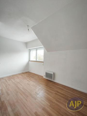 Maison à louer Segre : 3 pièces, 58m² avec 3 chambre(s) à 595€ - AJP Immobilier Segré