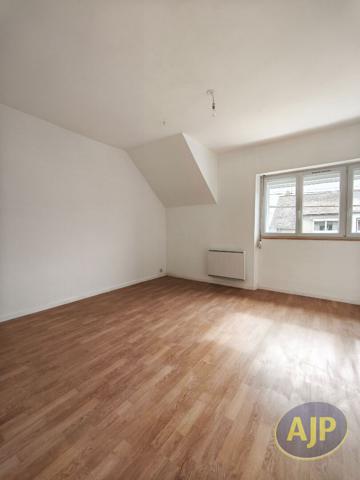 Maison à louer Segre : 3 pièces, 58m² avec 3 chambre(s) à 595€ - AJP Immobilier Segré