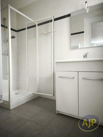 Maison à louer Segre : 3 pièces, 58m² avec 3 chambre(s) à 595€ - AJP Immobilier Segré