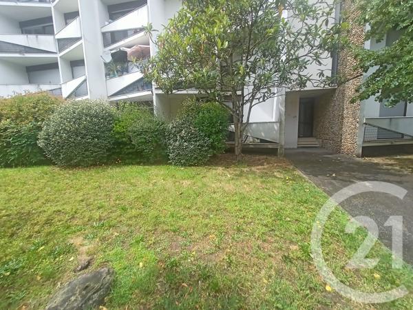 Appartement F4 à vendre  4 pièces - 79,29 m 2   PESSAC  - 33
