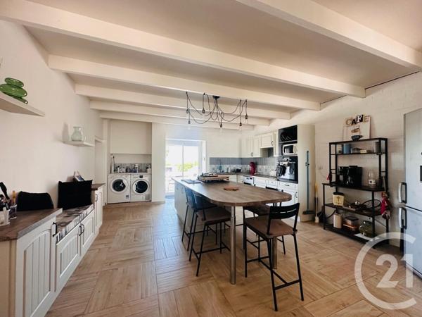 Maison à vendre  6 pièces - 163 m2 BOURG SUR GIRONDE - 33