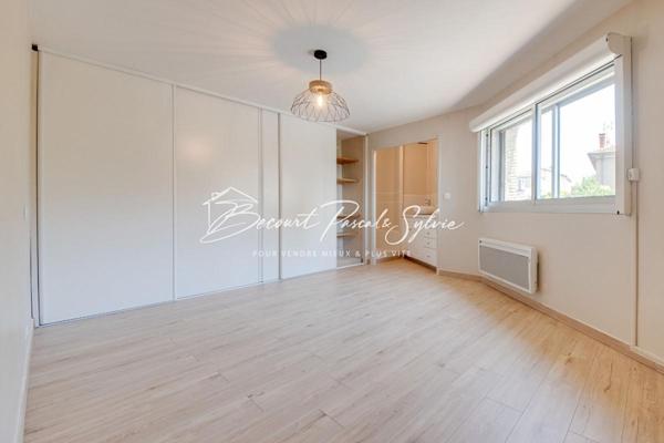 Maison de ville -T5 126 m2 Carpentras 84200 proximité Gare SNCF