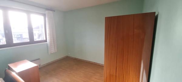 BEAU POTENTIEL POUR CETTE MAISON A RAFFAICHIR - 3 CHAMBRES