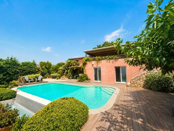 Villa vue imprenable sur la baie de Saint-Cyprien
