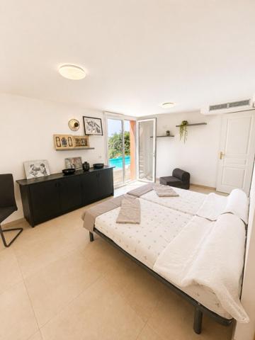 Villa vue imprenable sur la baie de Saint-Cyprien