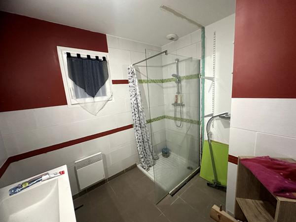 Maison de plain-pied avec jardin à Champagne Saint Hilaire