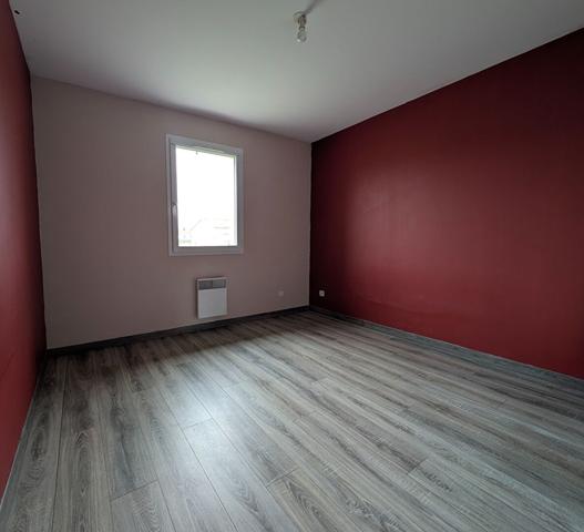 Maison de plain-pied avec jardin à Champagne Saint Hilaire