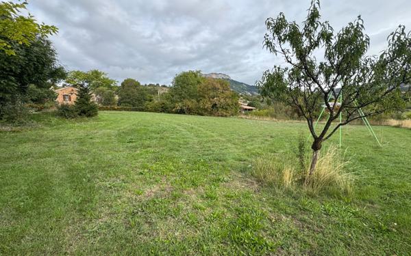 Terrain à vendre    Vitrolles