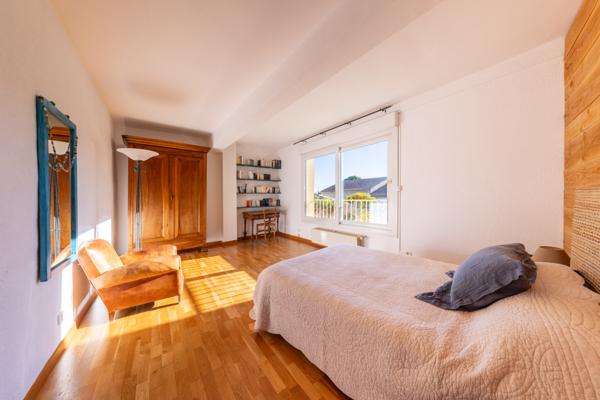 Candillargues (34130) Exclusivité -Candillargues-Centre ville- Maison 191 M² en R+2 -7 Piéces , 4 Chambres -Cour, Terrasse et Jardin