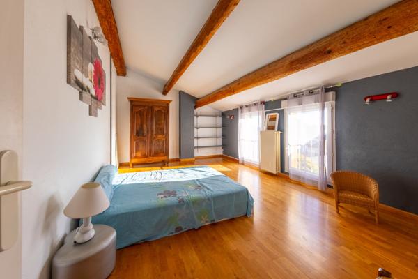 Candillargues (34130) Exclusivité -Candillargues-Centre ville- Maison 191 M² en R+2 -7 Piéces , 4 Chambres -Cour, Terrasse et Jardin