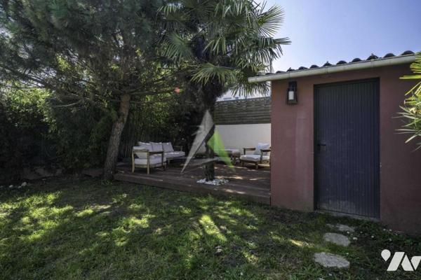 Clamart - "Jardin Parisien" - Maison sur 3 niveaux avec jardin, terrasse, garage