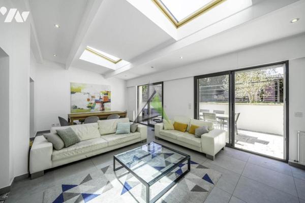 Clamart - "Jardin Parisien" - Maison sur 3 niveaux avec jardin, terrasse, garage