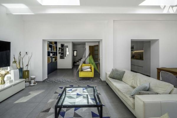 Clamart - "Jardin Parisien" - Maison sur 3 niveaux avec jardin, terrasse, garage