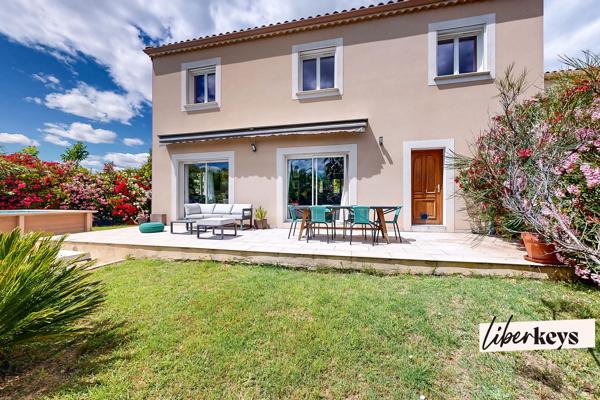 CALVISSON - VILLA 112 m2 - 3 chambre -  Piscine