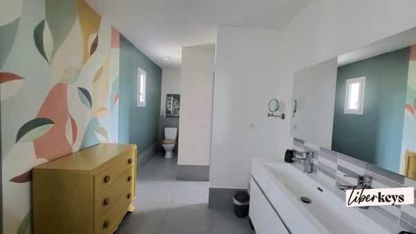 CALVISSON - VILLA 112 m2 - 3 chambre -  Piscine