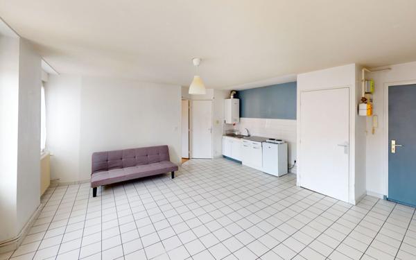 Appartement à vendre    2 pièces • 38,83 m2 Saint-Étienne