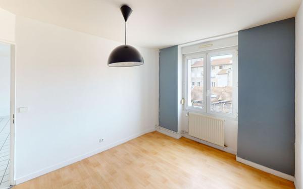 Appartement à vendre    2 pièces • 38,83 m2 Saint-Étienne
