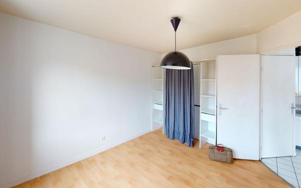 Appartement à vendre    2 pièces • 38,83 m2 Saint-Étienne
