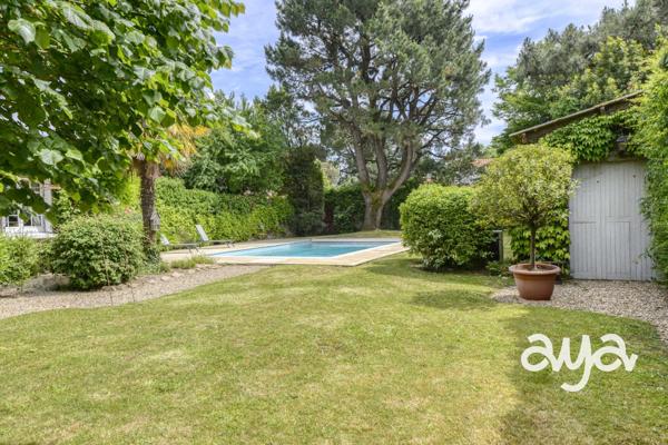 Propriété de charme et son magnifique jardin