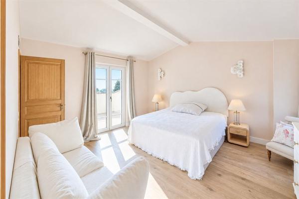 Vente Maison provençale de luxe Plascassier 8 Pièces 317.49 m²