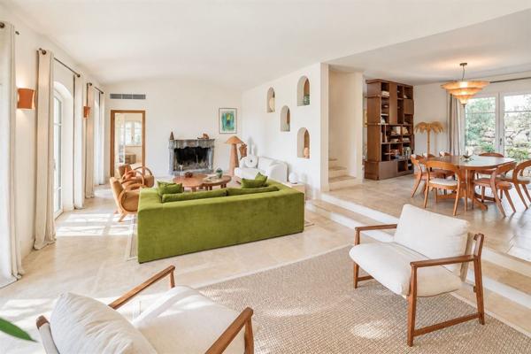 Vente Maison provençale de luxe Plascassier 8 Pièces 317.49 m²
