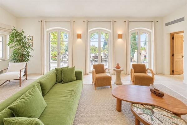 Vente Maison provençale de luxe Plascassier 8 Pièces 317.49 m²