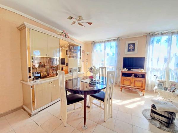 Appartement 3 pièces - 84 m² Exclusivité efficity