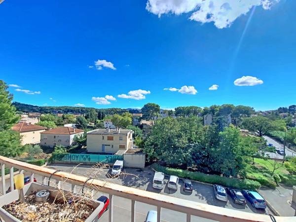 Appartement 3 pièces - 84 m² Exclusivité efficity